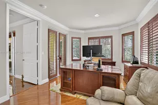 8210 Phoenician Ct, Davie, FL 33328 - Photo 32