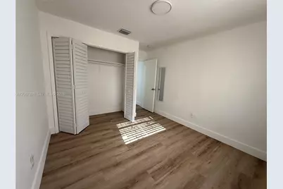 8860 SW 32nd St #front, Miami, FL 33165 - Photo 8