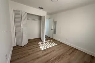 8860 SW 32nd St, Miami, FL 33165 - Photo 8