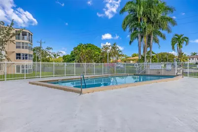 1401 NE 191st St #D107, Miami, FL 33179 - Photo 2