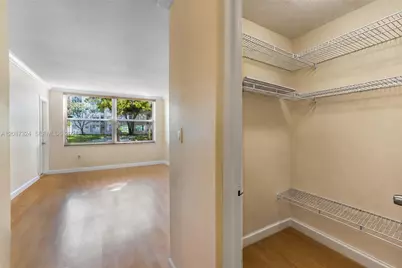 1401 NE 191st St #D107, Miami, FL 33179 - Photo 4
