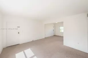 5471 SW 78th St, Miami, FL 33143 - Photo 4