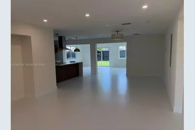 2315 NW 3rd St, Miami, FL 33125 - Photo 10
