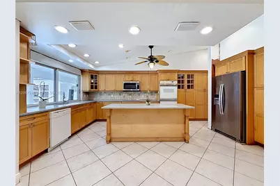 7790 SW 91st Ave, Miami, FL 33173 - Photo 4
