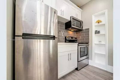 726 8th St, Miami Beach, FL 33139 - Photo 26