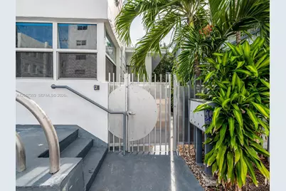 726 8th St, Miami Beach, FL 33139 - Photo 18