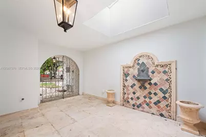 1320 Alhambra Cir #0, Coral Gables, FL 33134 - Photo 2