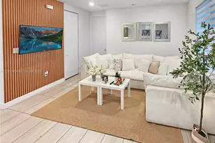 6416 NW 102nd Ct, Doral, FL 33178 - Photo 1