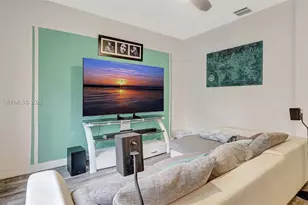 20725 NE 2nd Ct, Miami, FL 33179 - Photo 12