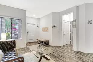 20725 NE 2nd Ct, Miami, FL 33179 - Photo 4