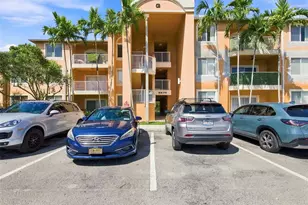 6976 SW 39th St, Davie, FL 33314 - Photo 1