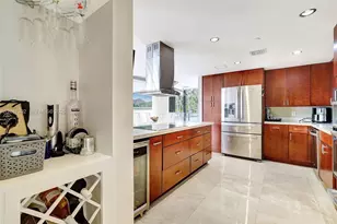 4000 Island Blvd, Aventura, FL 33160 - Photo 14