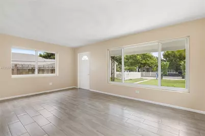 619 N D St, Lake Worth, FL 33460 - Photo 8