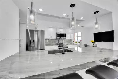 2000 Towerside Ter #1206, Miami, FL 33138 - Photo 14