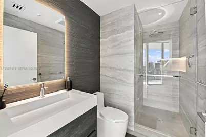 900 Biscayne Blvd #2406, Miami, FL 33132 - Photo 16