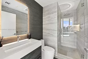900 Biscayne Blvd, Miami, FL 33132 - Photo 16