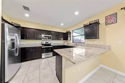 11461 SW 253rd St, Homestead, FL 33032 - Photo 8