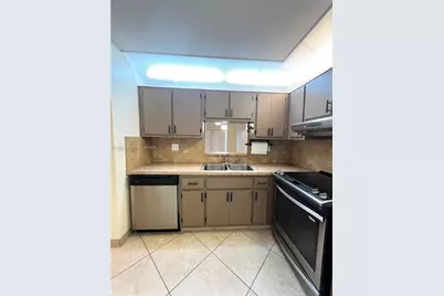 12035 NE 2nd Ave #A302, North Miami, FL 33161 - Photo 6