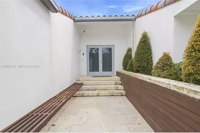 3360 NE 165th St, North Miami Beach, FL 33160 - Photo 8