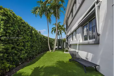 3909 Garden Ave, Miami Beach, FL 33140 - Photo 4