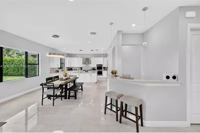 10283 Sweet Bay Mnr, Parkland, FL 33076 - Photo 20