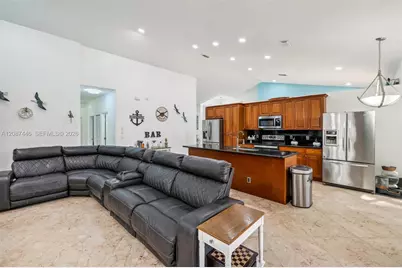560 W Cypress Pointe Dr W, Pembroke Pines, FL 33027 - Photo 22