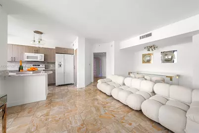 1330 West Ave #811, Miami Beach, FL 33139 - Photo 4