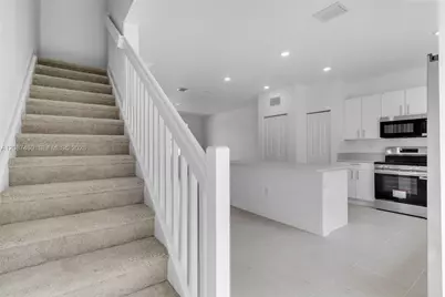 1081 SE 3rd St, Florida City, FL 33034 - Photo 4