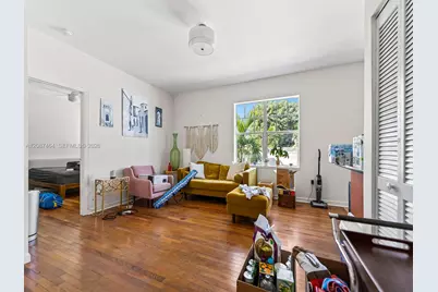 1244 Pennsylvania Ave #302, Miami Beach, FL 33139 - Photo 2