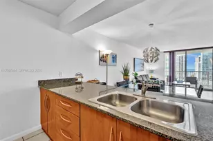 1200 Brickell Bay Dr, Miami, FL 33131 - Photo 10