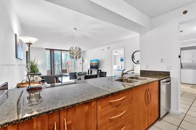 1200 Brickell Bay Dr #2119, Miami, FL 33131 - Photo 12