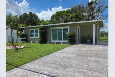 3126 SE Monte Vista St, Port Saint Lucie, FL 34952 - Photo 1