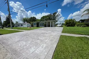 3126 SE Monte Vista St, Port Saint Lucie, FL 34952 - Photo 6