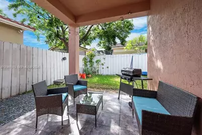 2327 NE 37th Ter, Homestead, FL 33033 - Photo 30