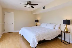 11006 N Harmony Lake Cir, Davie, FL 33324 - Photo 18