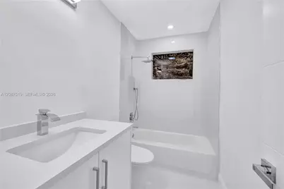 217 N 31st Ave, Hollywood, FL 33021 - Photo 18