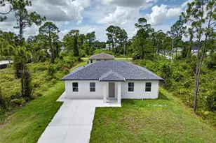 308 Mangonia, Lehigh Acres, FL 33974 - Photo 6