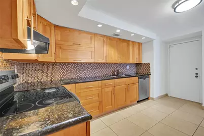 600 Three Islands Blvd #311, Hallandale Beach, FL 33009 - Photo 4