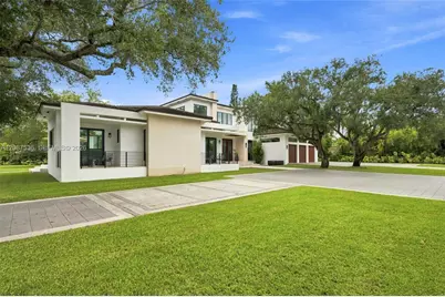 8920 SW 96th St, Miami, FL 33176 - Photo 6