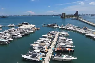 555 NE 15th St, Miami, FL 33132 - Photo 20