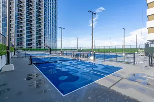 555 NE 15th St, Miami, FL 33132 - Photo 16