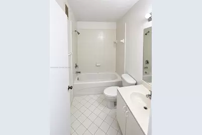 1250 SE 28th Ct #204, Homestead, FL 33035 - Photo 10