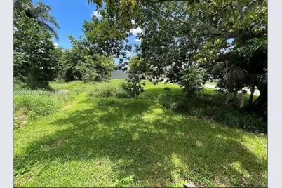 398 Cypress Ave, Pahokee, FL 33476 - Photo 4