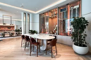 77 SE 5th St, Miami, FL 33131 - Photo 26