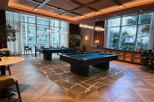 77 SE 5th St, Miami, FL 33131 - Photo 22