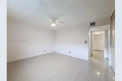 1600 Tallwood Ave #204, Hollywood, FL 33021 - Photo 16