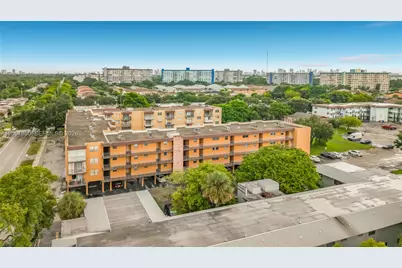 1600 Tallwood Ave #204, Hollywood, FL 33021 - Photo 2