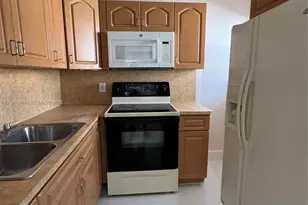 3315 SW 91 Ave, Miami, FL 33165 - Photo 18