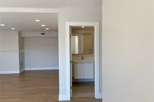 1881 Middle River Dr, Fort Lauderdale, FL 33305 - Photo 6