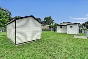1341 NW 75th St, Miami, FL 33147 - Photo 32
